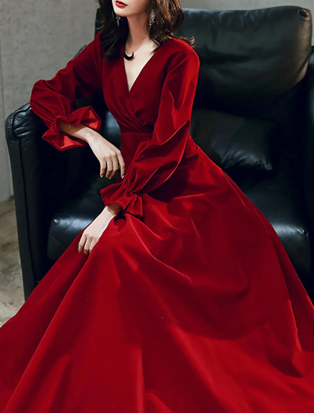 A-Line Minimalist Elegant Engagement Formal Evening Dress V Neck Long Sleeve Floor Length Velvet with Pleats Ruffles Party Dress