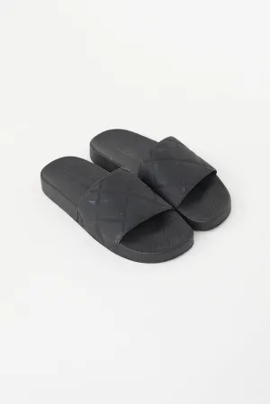 Black Quilted  Slide