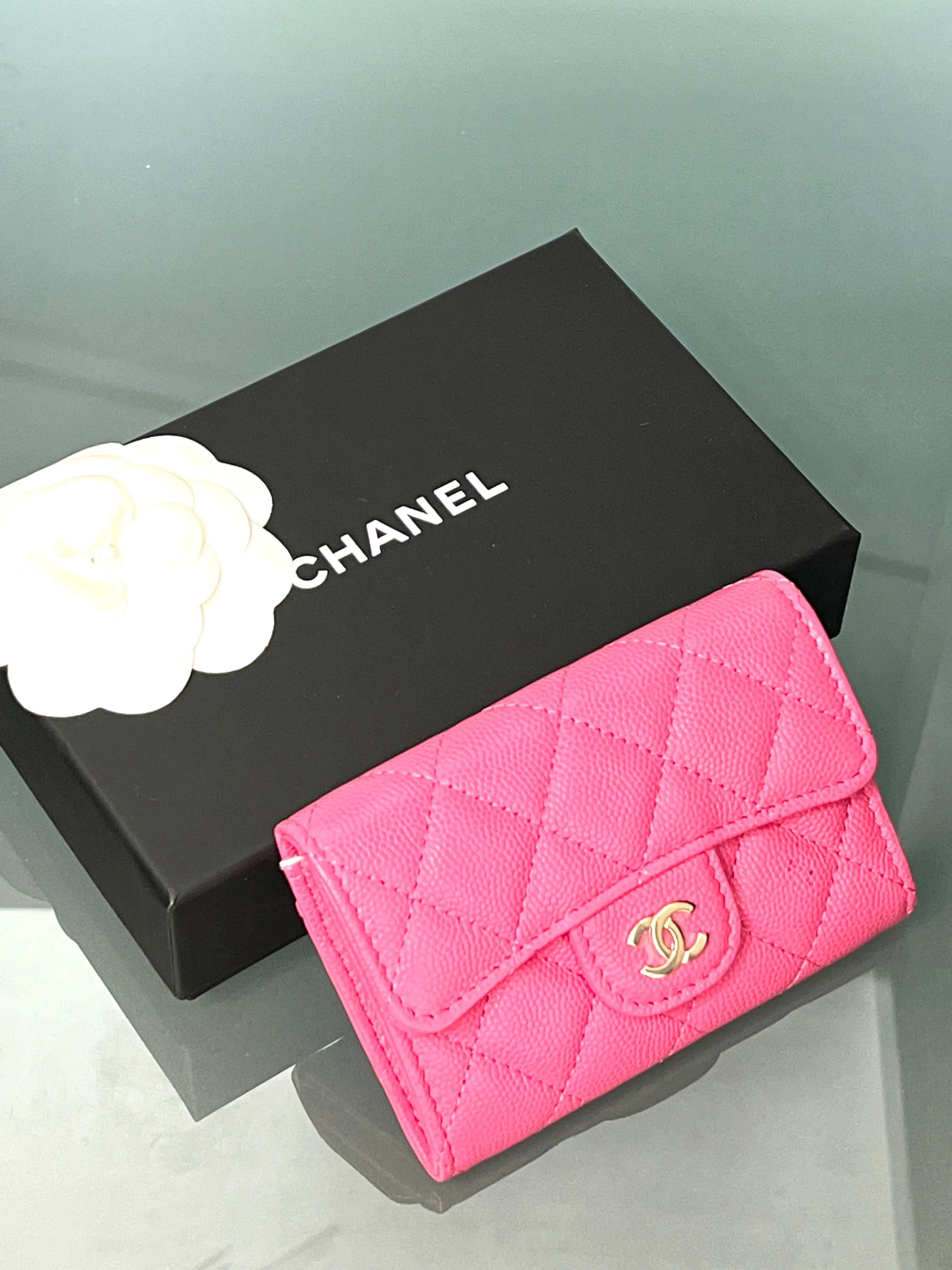 CHANEL CAVIAR QUILTED TRIFOLD CLASSIC FLAP WALLET