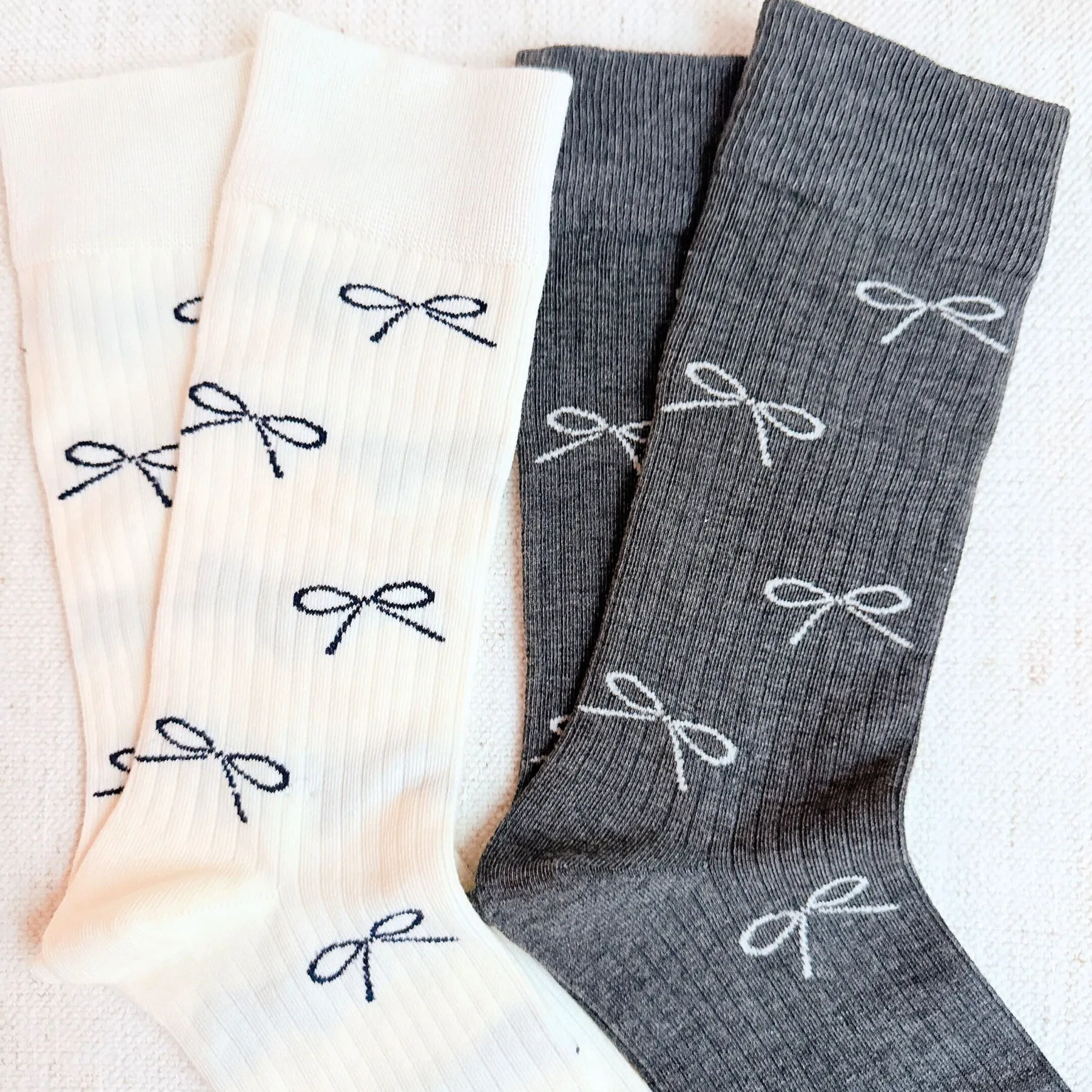Elegant Chic Bow Design Comfy Socks Set Of 2