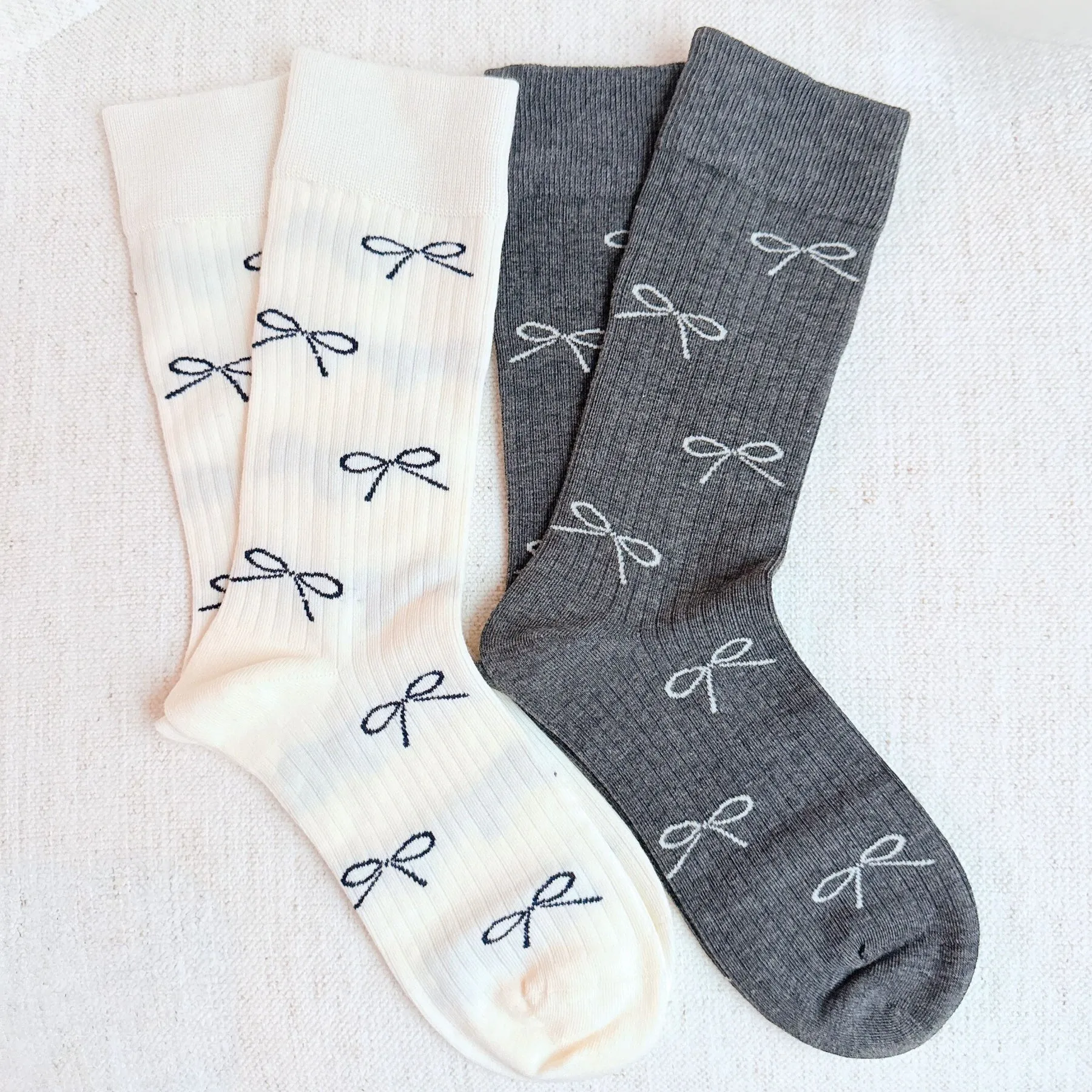 Elegant Chic Bow Design Comfy Socks Set Of 2